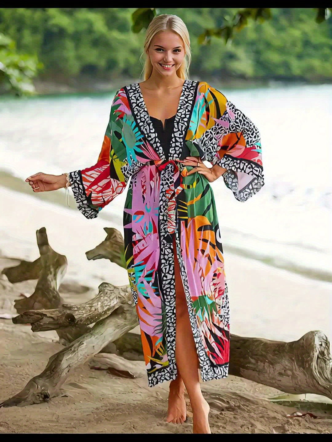 Damernas lång kimono med tropiskt mönster – strandplagg för semester och resort