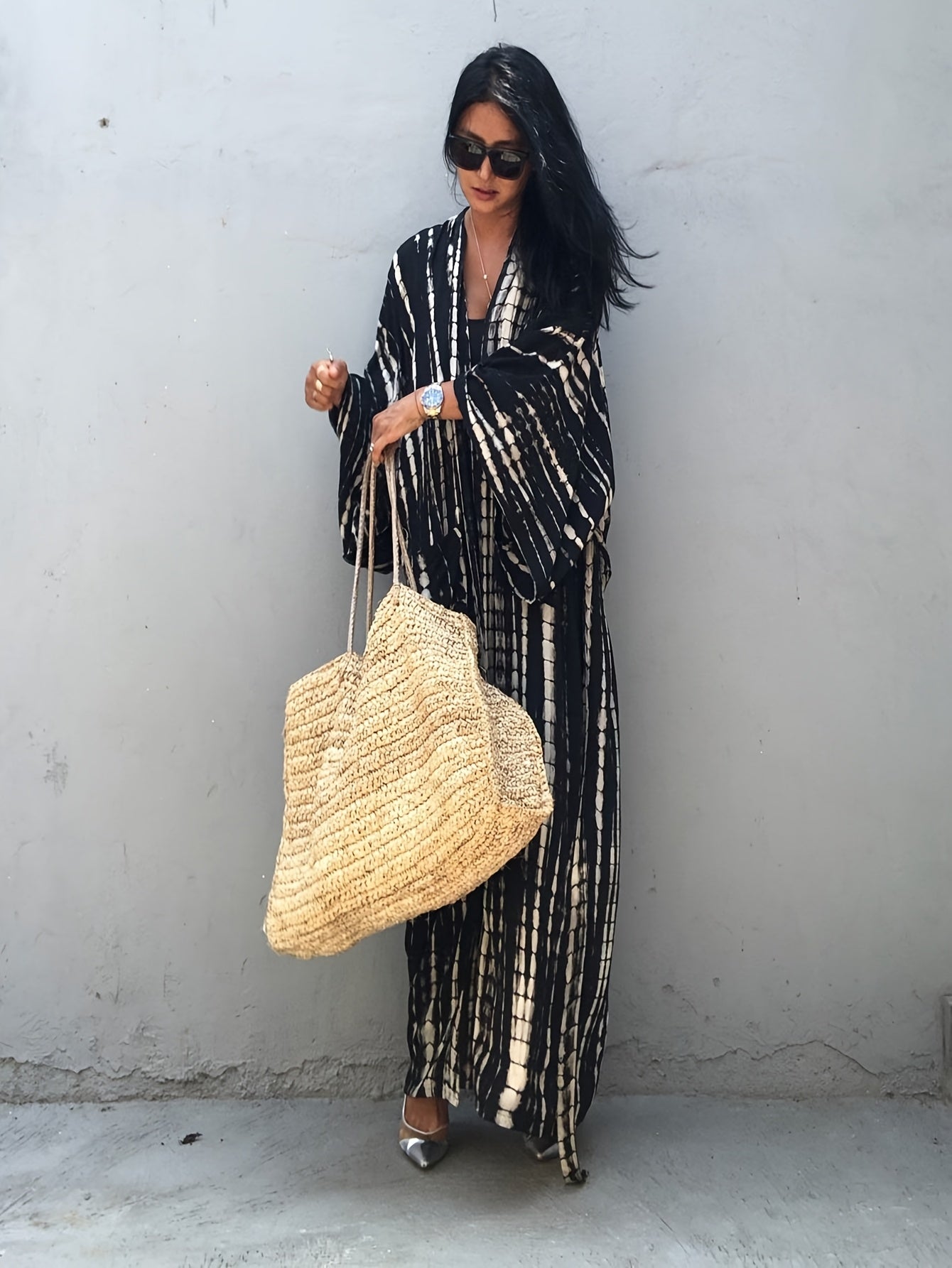Damernas Lång Kimono Strandplagg med Dramatiskt Mönster – Semester Elegant Omlott
