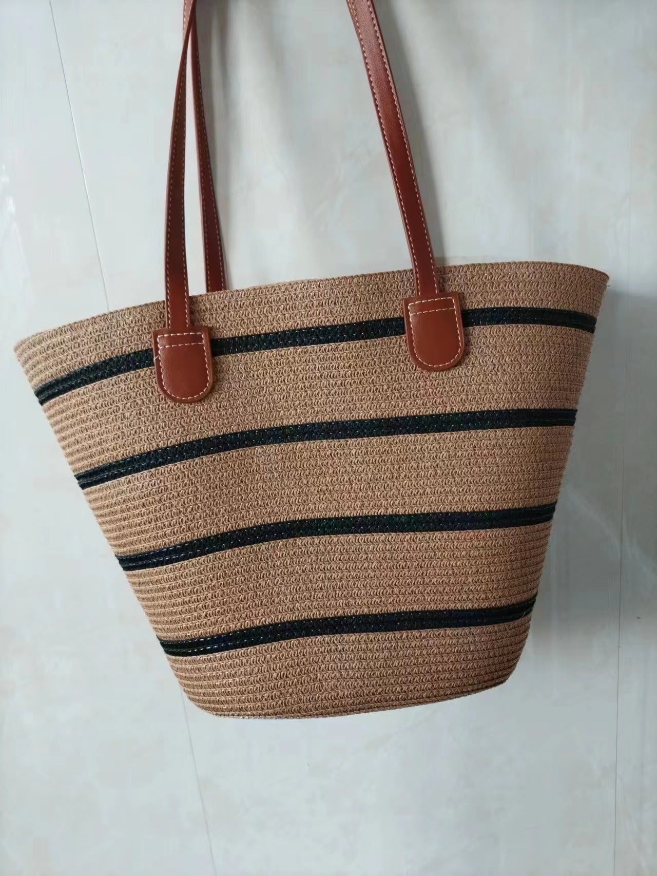 Judith – Allsidig Woven Bag i halmstil