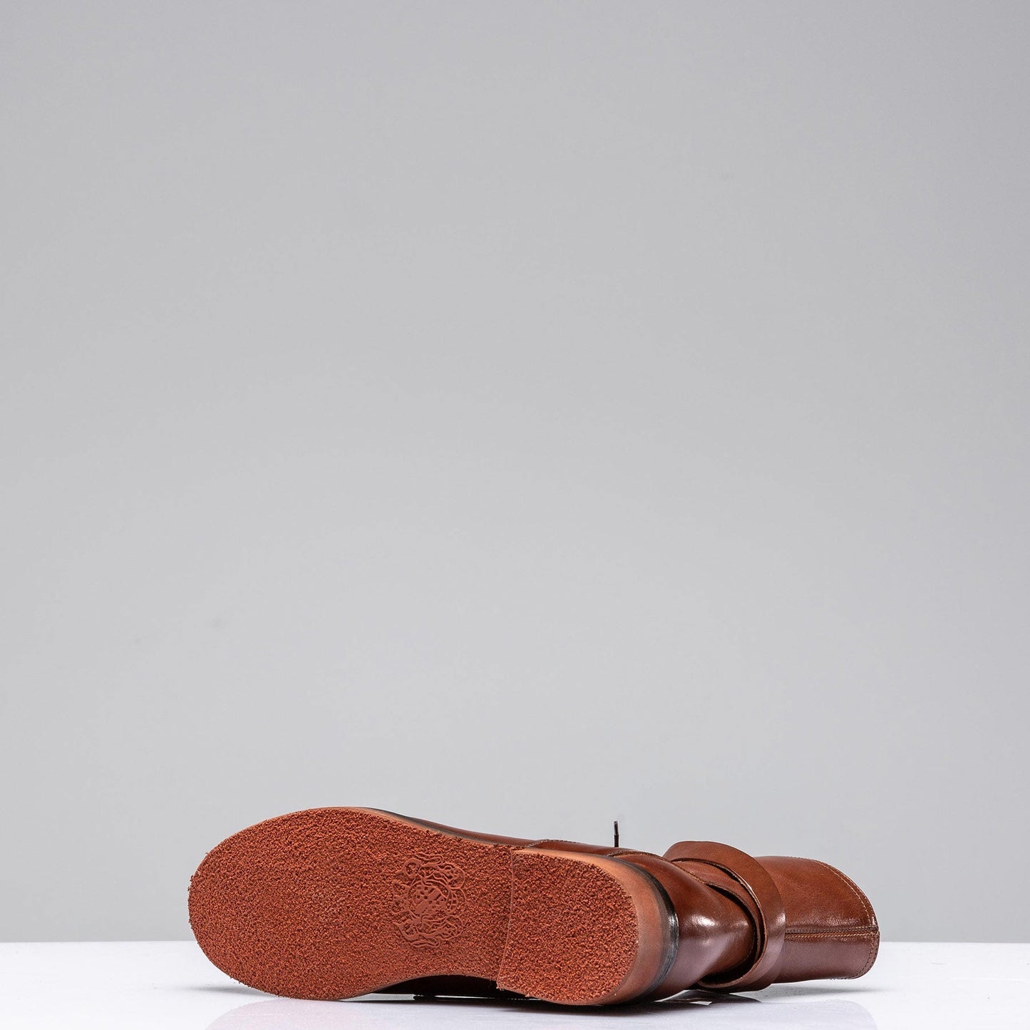 Sophia – Brända Damstövlar i Konjaksfärgat Konstläder