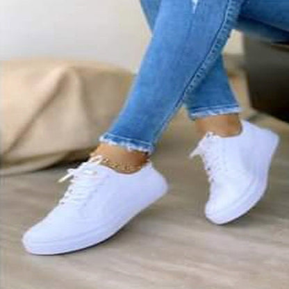 Damsneaker med broguedetaljer och hög komfort – Perfekt för vardagsbruk och avslappnad stil