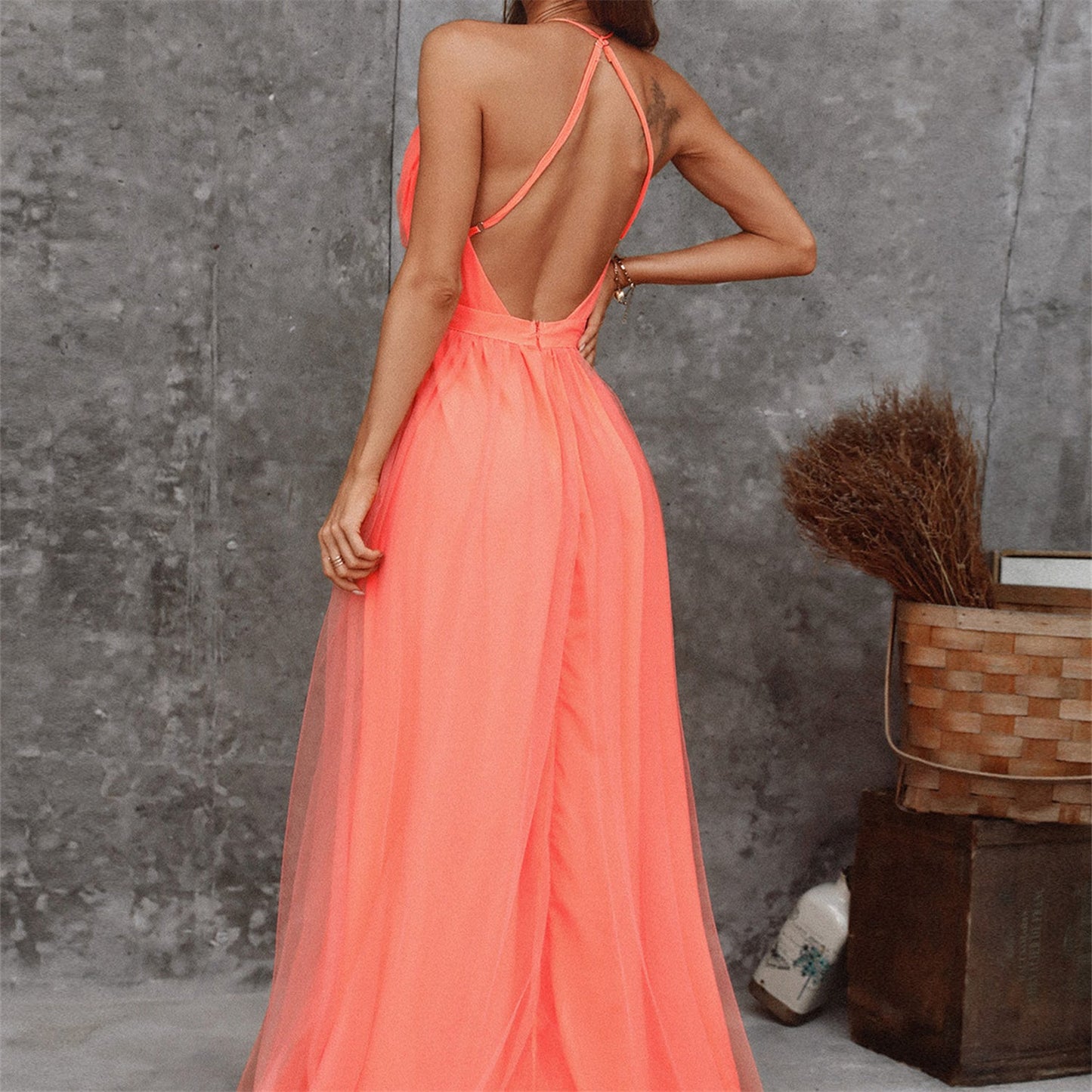 Imogen – Modernt Elegant Orange Hängande Tyllklänning