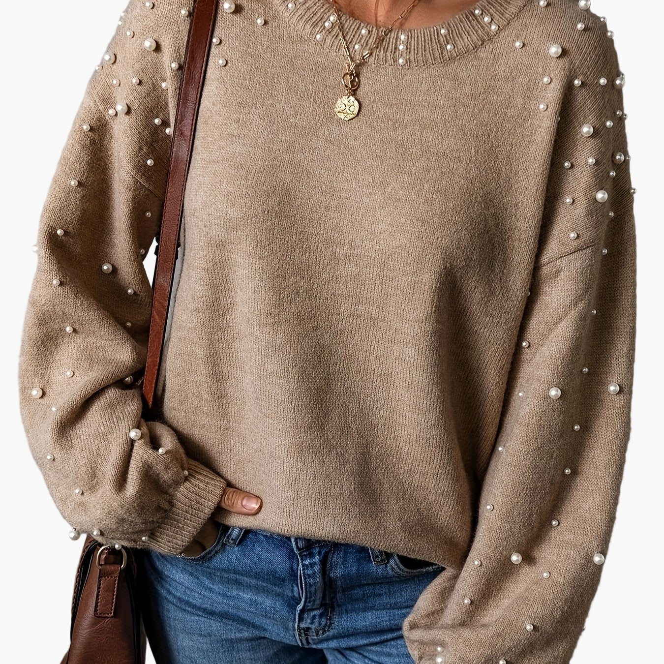 Damtröja med pärldetaljer – elegant vardagsstil och mysig passform