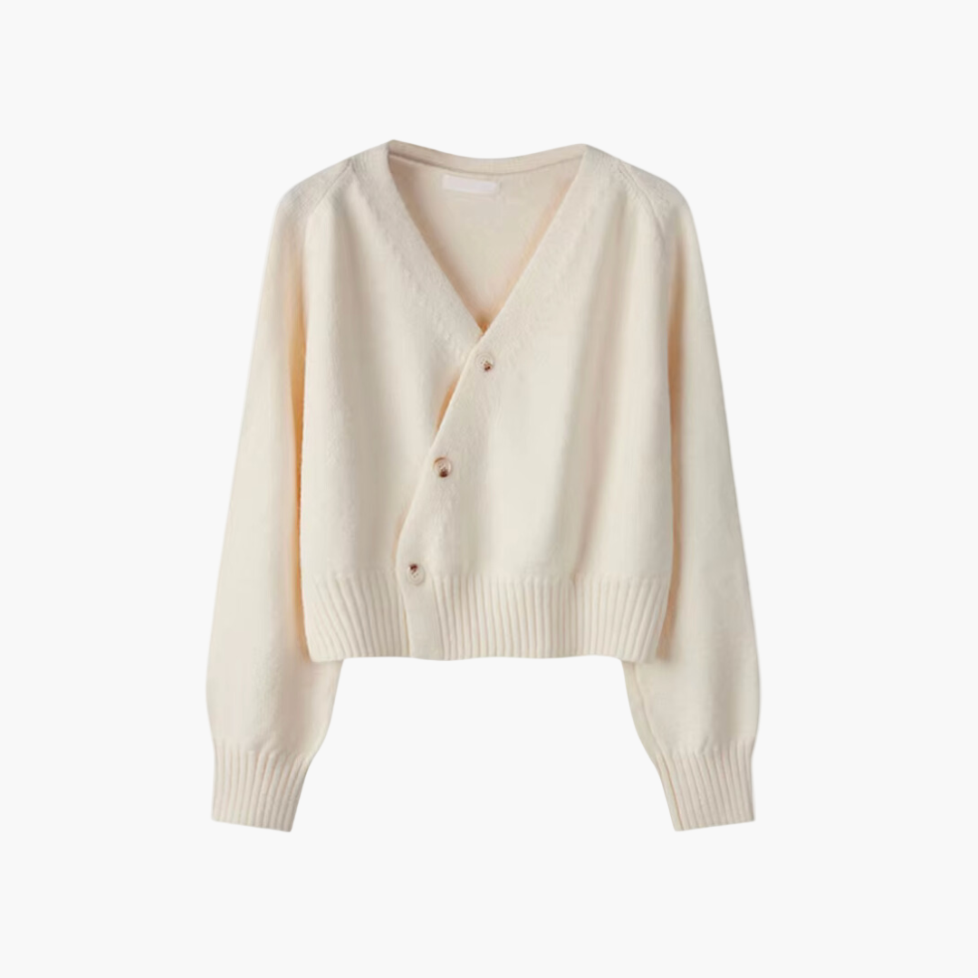 Damkofta med V-ringning och snedknäppning – Modern och elegant vardagsstil