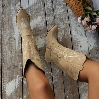 Damers cowboystövlar med klack och vintage westernstil – knähöga boots för vardag och fest
