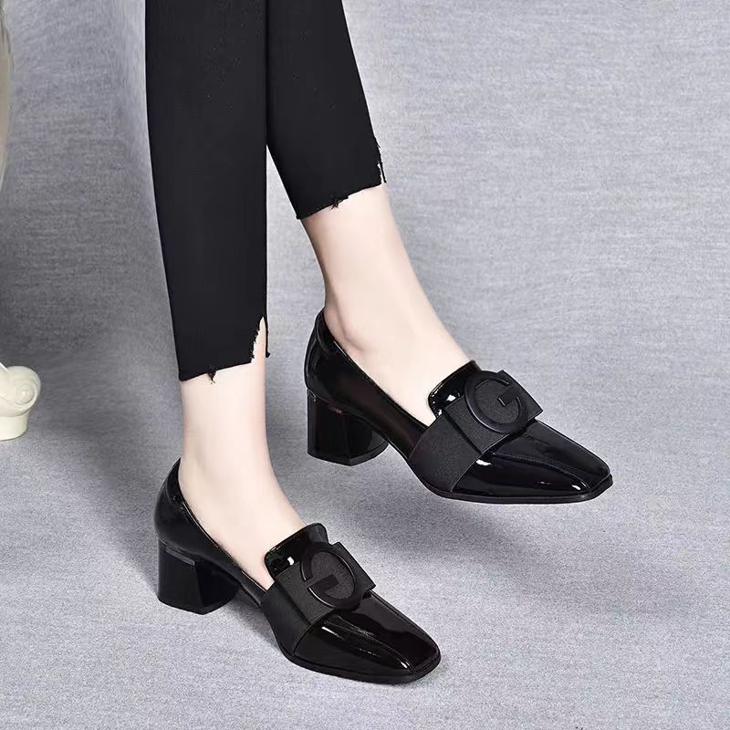 Amanda – Mjuk Chunky Heel Britisk Stil Fyrkantig Tå Skor i Vegansk Läder