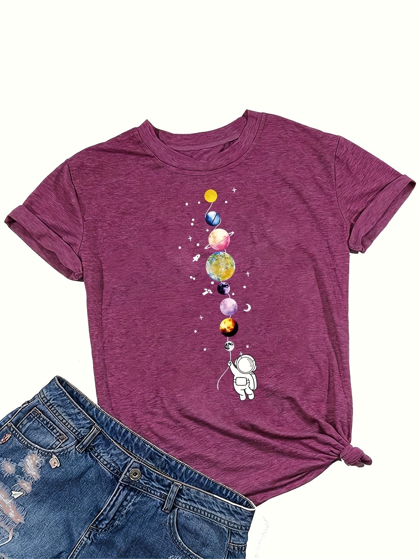Dam T-shirt med Astronaut och Planeter – Trendig och Kreativ Design, Casual Stil