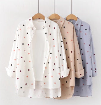 Alice – Blus med Prickigt Mönster
