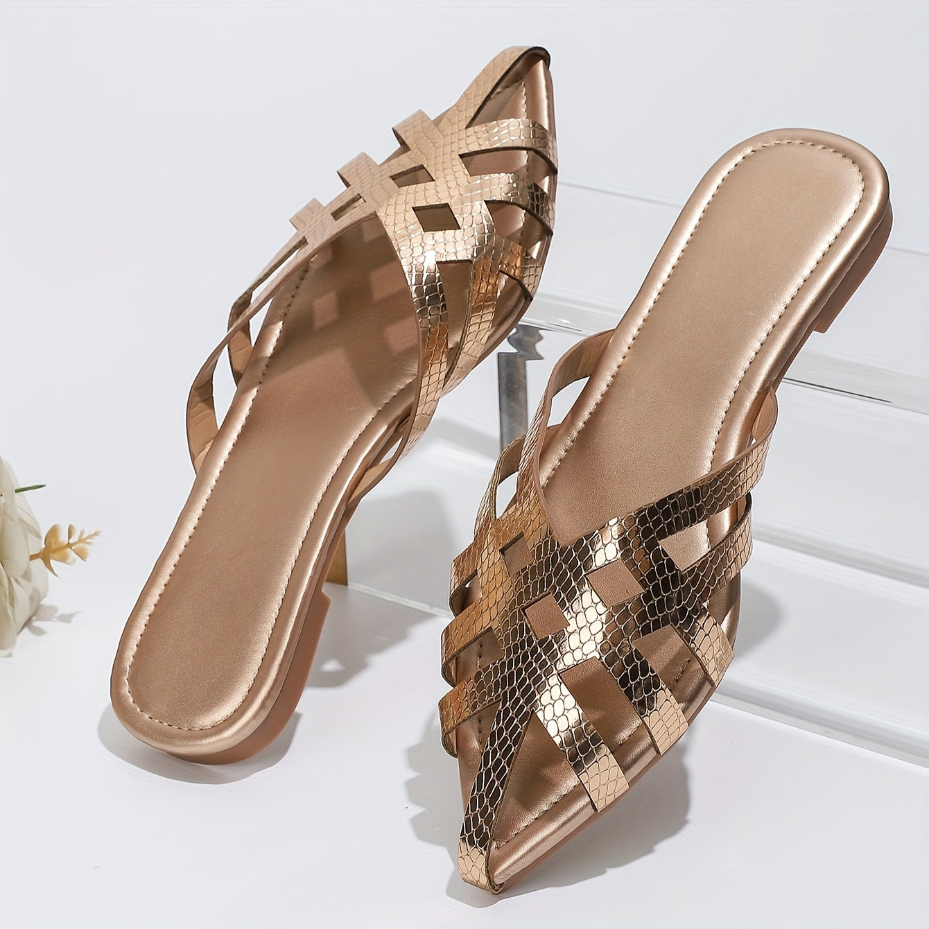 Dam Slip-in Flats för Mode och Vardag med Flätad Design och Spetsig Tå