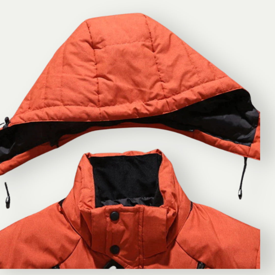 Alex – Herrjacka i dun med modern stil