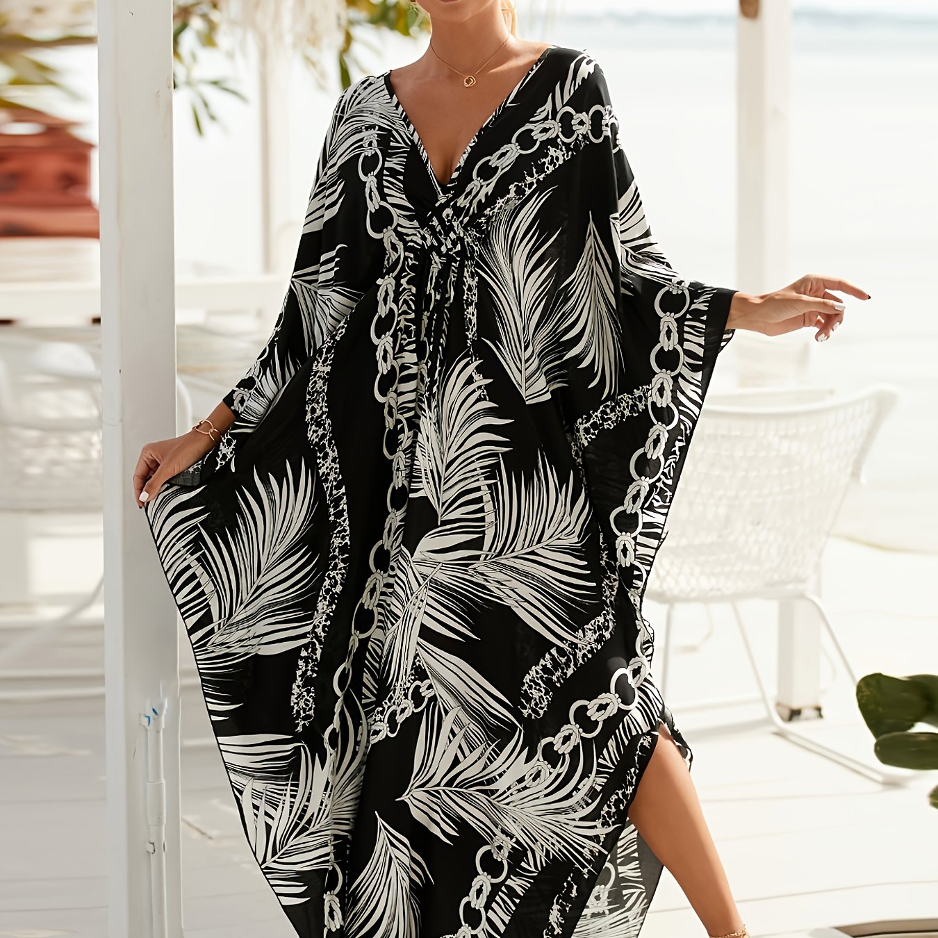 Damernas lyxiga kaftan i maxilängd för resort och strand