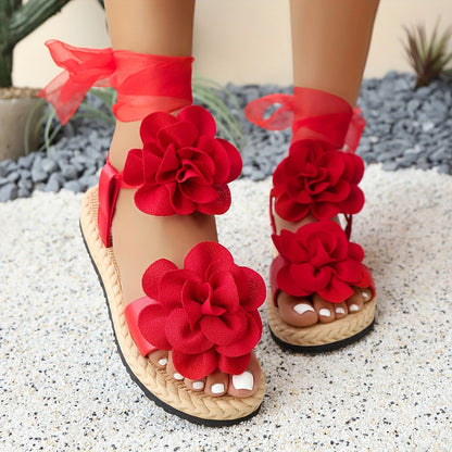 Dam Sandaler med Blommor och Elegant Snörning – Romantisk Sommarstil för Fest och Semester