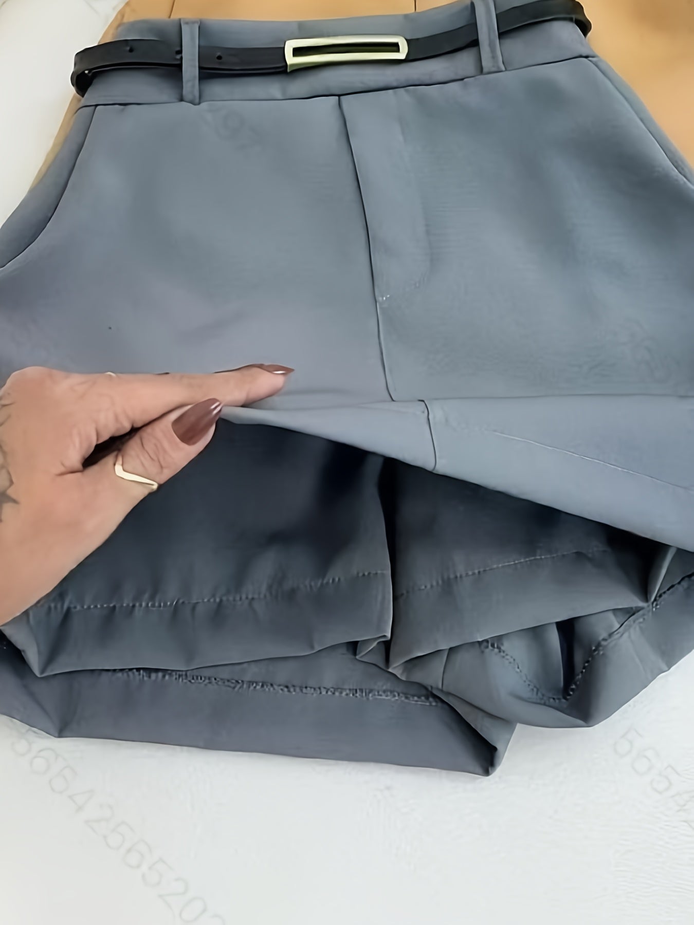 Dam Skort med Bälte och Hög Midja – Elegant och Praktisk för Vardagsbruk och Arbete