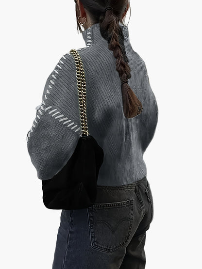 Damstickad tröja med hög krage och dekorativa sömmar – trendig vardagsstil höst/vinter