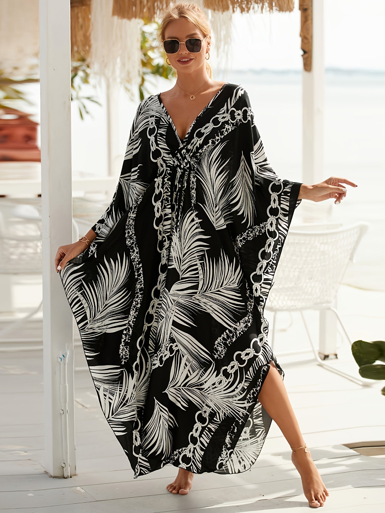 Damernas lyxiga kaftan i maxilängd för resort och strand