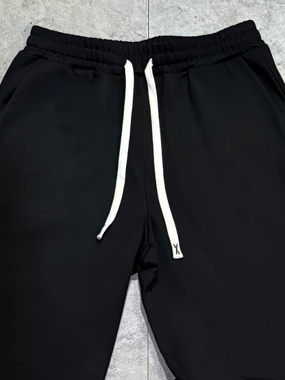 Herrset med Hoodie och Joggingbyxor – Ledig och Trendig Streetwear för Vardag och Träning