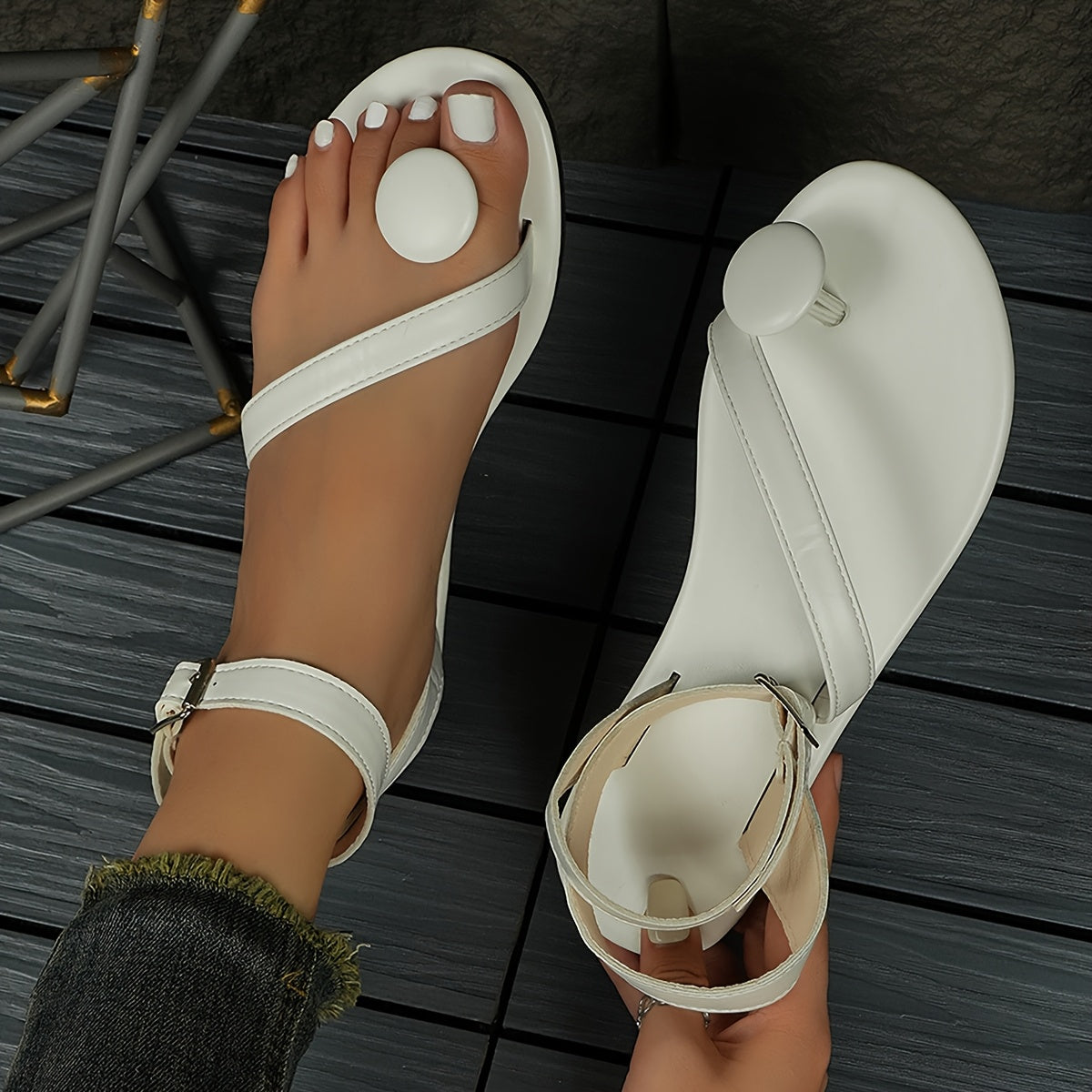 Dam Sandaler med Modern Tårem och Ankelrem – Trendiga Sommar Tofflor