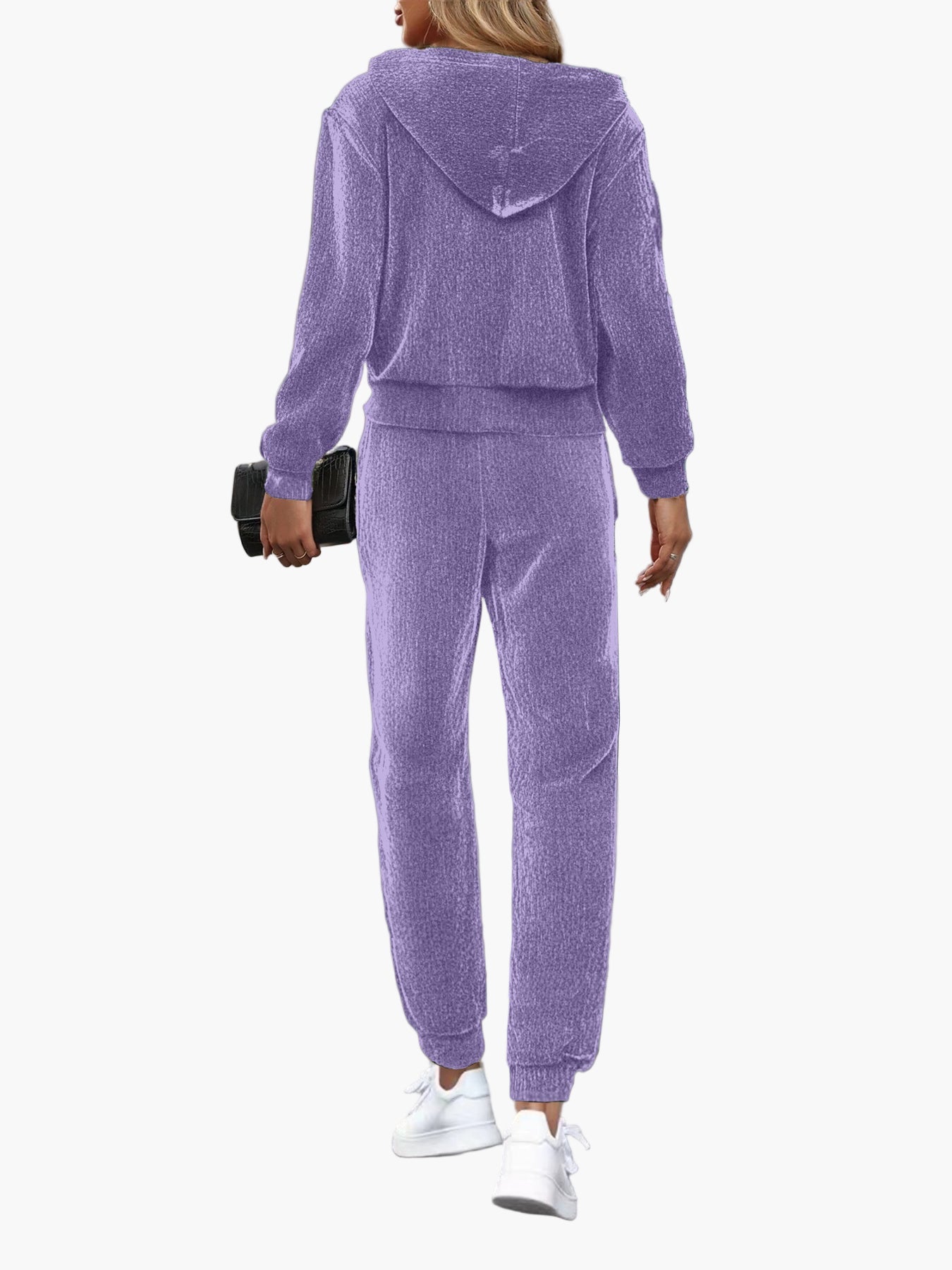 Damernas sportiga och avslappnade tvådelade träningsset med huva – perfekt för fritid och vardag