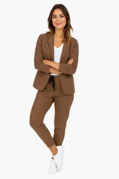 Damkostym set – Blazer och byxor, elegant och avslappnad för arbete och fritid