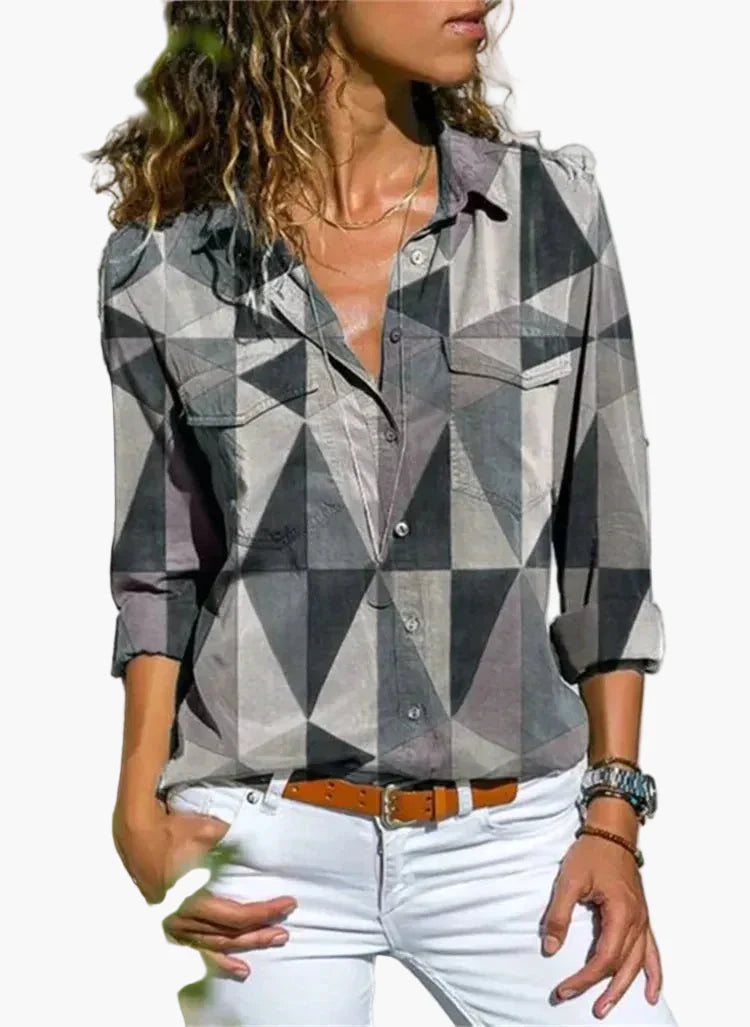 Dam Skjorta med Geometriskt Mönster – Trendig och Avslappnad Vardagsstil