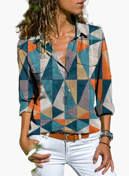 Dam Skjorta med Geometriskt Mönster – Trendig och Avslappnad Vardagsstil
