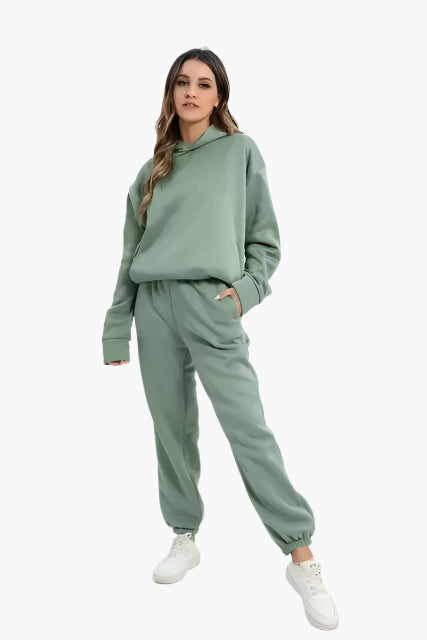 Damers avslappnad hoodie och joggingbyxa set – perfekt för hemmamys och vardagsstil