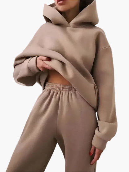 Damers avslappnad hoodie och joggingbyxa set – perfekt för hemmamys och vardagsstil
