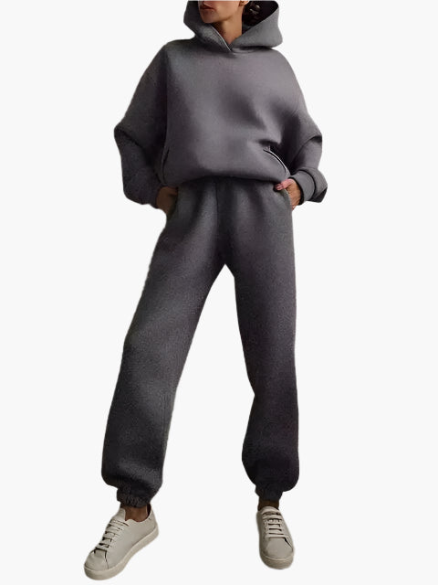 Damers avslappnad hoodie och joggingbyxa set – perfekt för hemmamys och vardagsstil