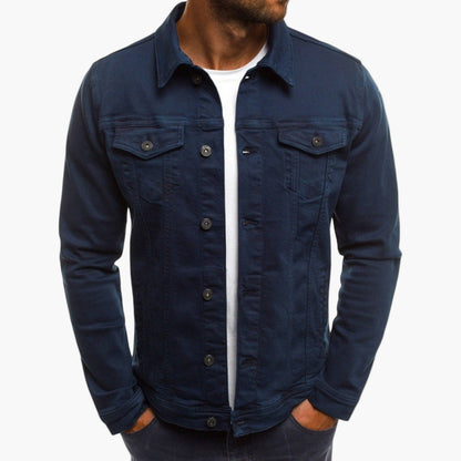 Herrjacka i denimstil – Slimmad och mångsidig vardagsjacka för arbete och fritid