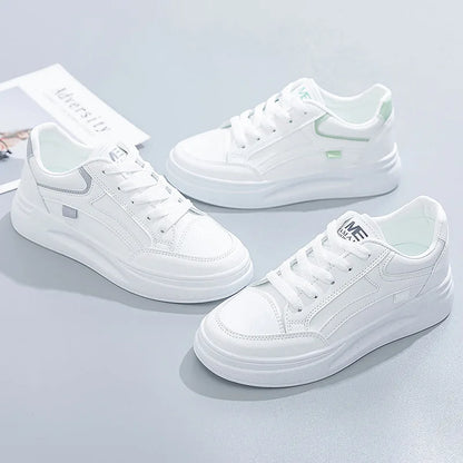 Somriga vita sneakers dam – Lätta platåsneakers för vardag och semester