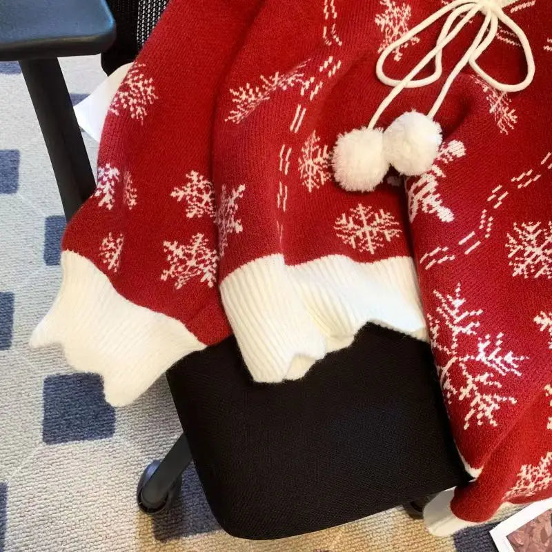 Damkofta med snöflingor och vintermönster - Julinspirerad stickad cardigan