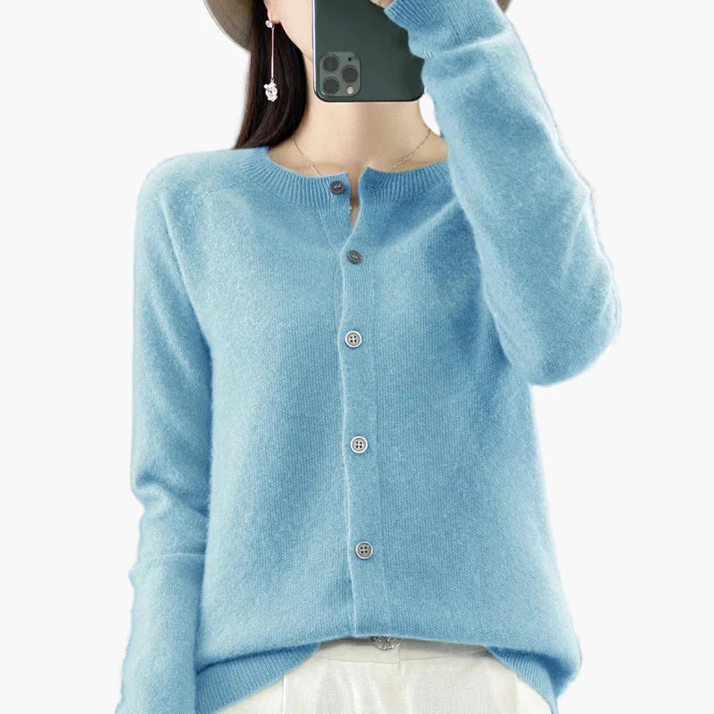 Dam Kofta Klassisk Vardagsstil – Långärmad Knapptröja Perfekt för Höst och Vinter