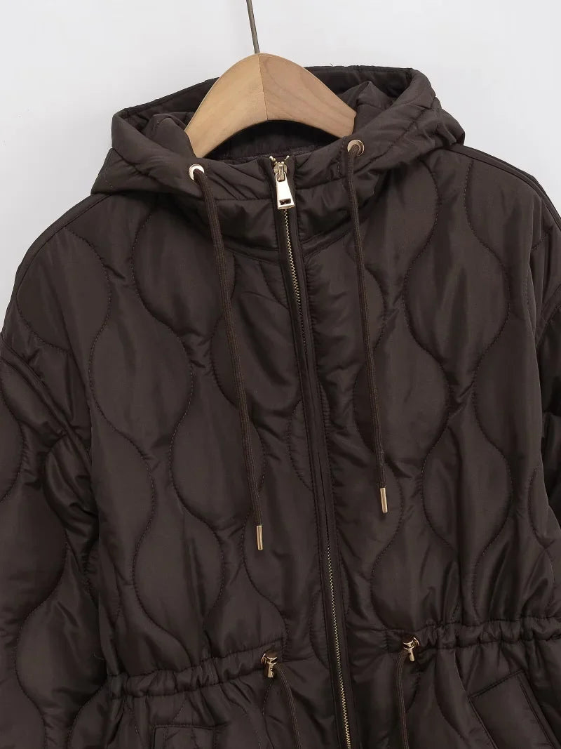 Dam Quiltad Vinterjacka med Huva och Dragsko – Trendig Vardagsstil