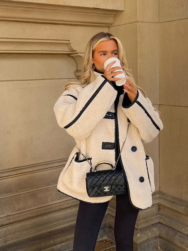 Dam Teddy Oversize Jacka – Trendig och Mysig Vinterjacka för Stad och Fritid