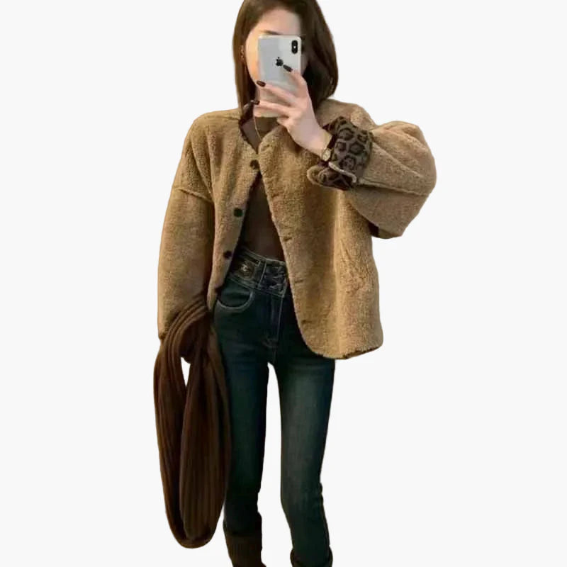 Damjacka med avslappnad passform och trendig stil – perfekt för vardagsbruk