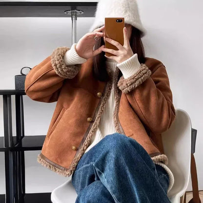 Damjacka i casual stil med trendig vinterlook – perfekt för vardagsbruk