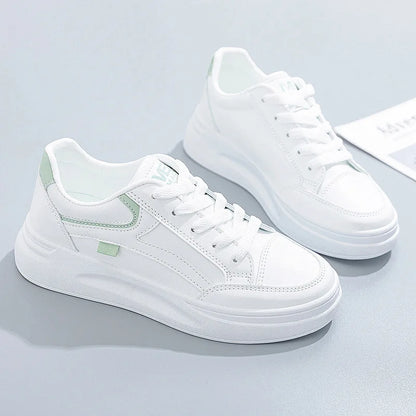 Somriga vita sneakers dam – Lätta platåsneakers för vardag och semester