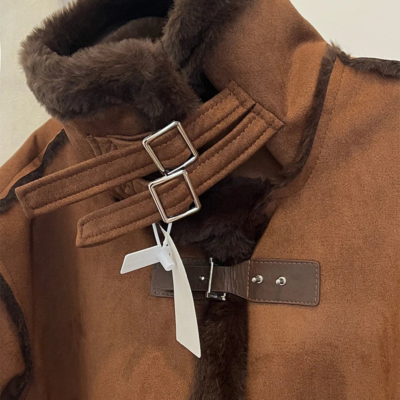 Damjacka i avslappnad vinterstil – Kort och trendig ytterjacka för vardagsbruk