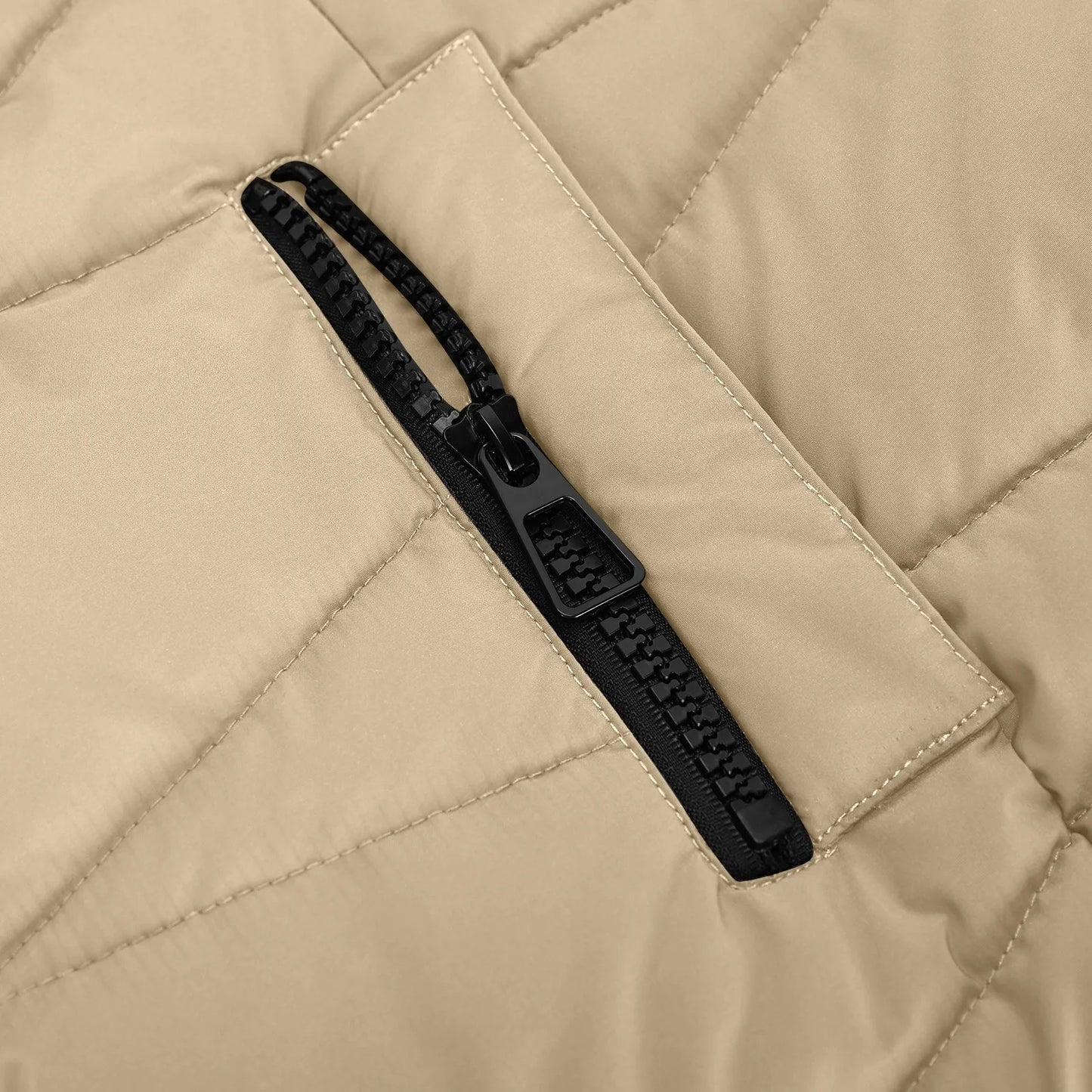 Dam lång vinterjacka med huva – quiltad, vindtät och varm för vardag och fritid