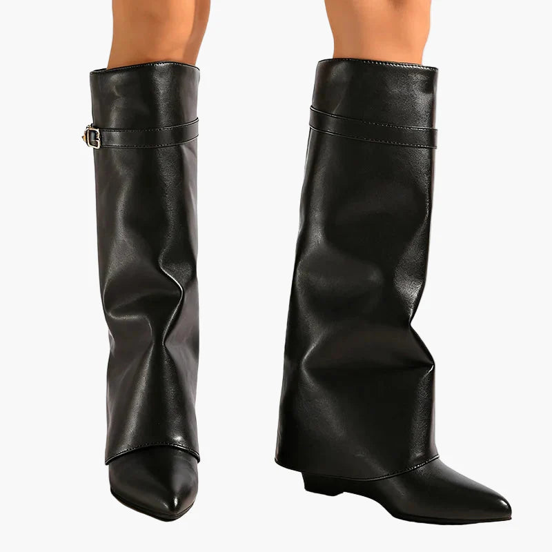 Damers slouchy låga stövlar med spetsig tå och dekorativ spänne – trendiga modeboots för vardag och fest