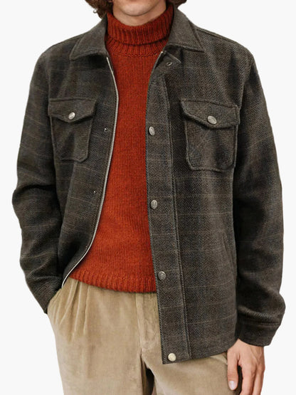 Herrjacka i klassisk rutmönstrad stil – Perfekt för vardag och utomhusbruk