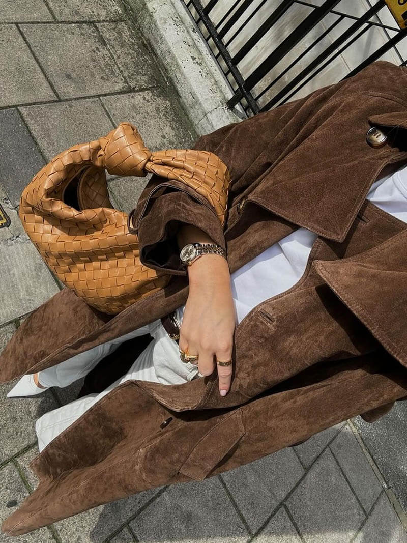 Dam Trenchcoat Lång Modell Klassisk Stil – Perfekt för Vardag och Fest