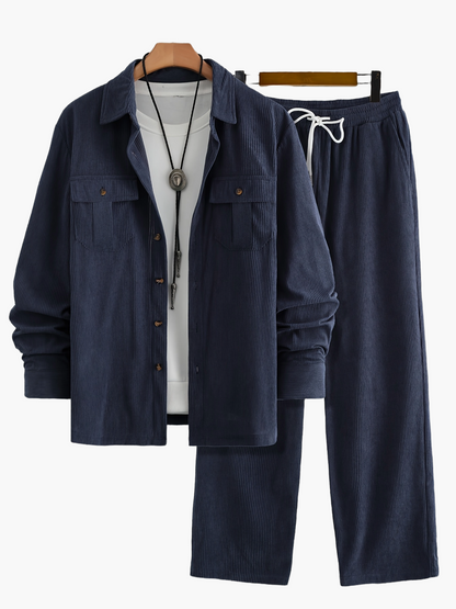 Herrarnas avslappnade set med skjortjacka och byxa – perfekt för vardag och resor