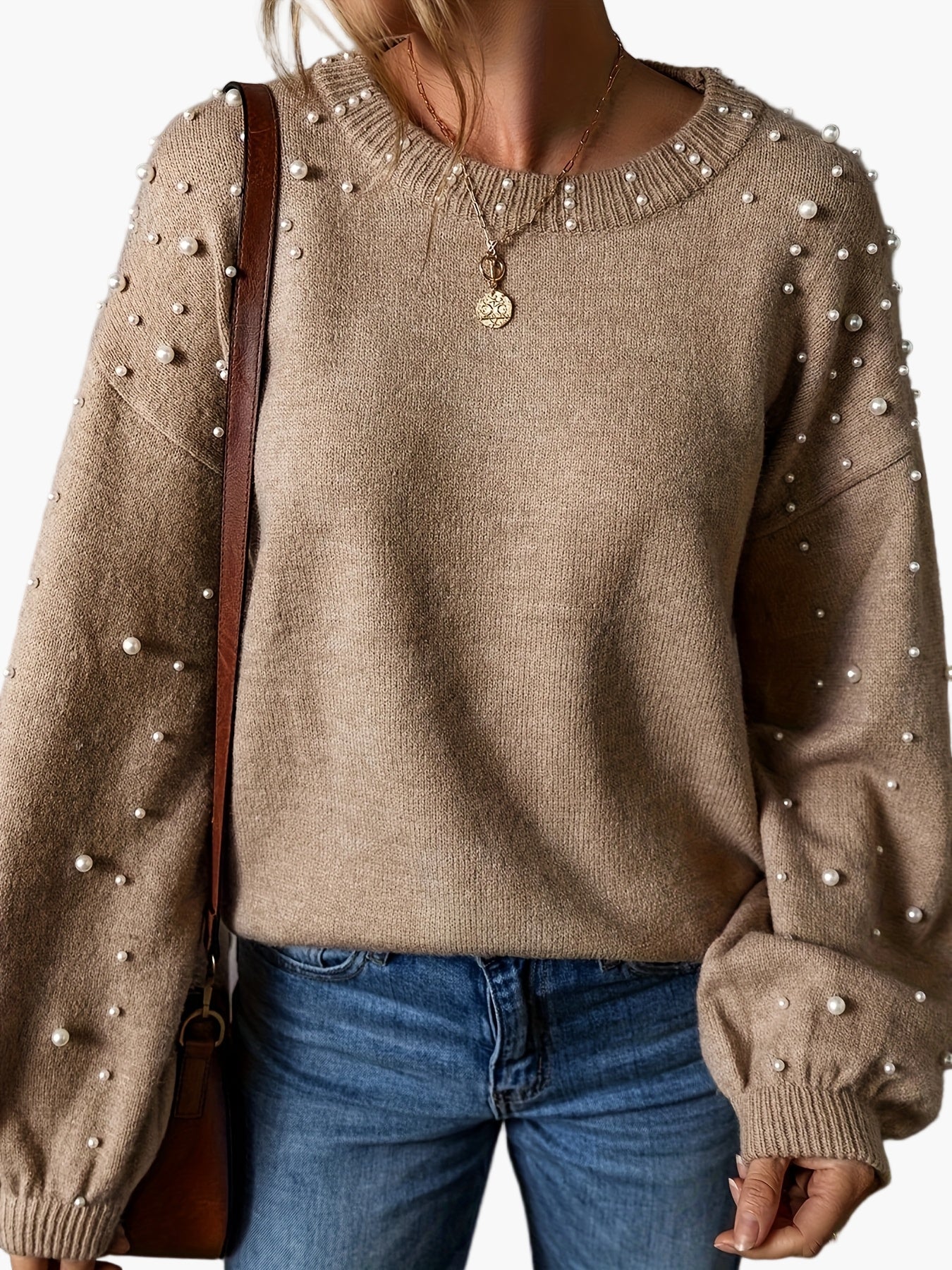 Damtröja med pärldetaljer – elegant vardagsstil och mysig passform