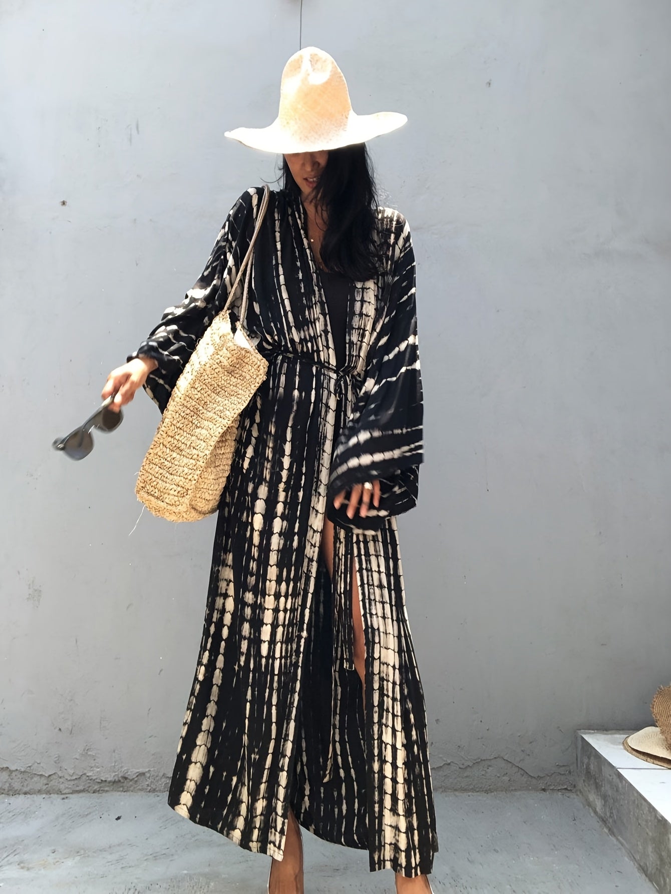 Damernas Lång Kimono Strandplagg med Dramatiskt Mönster – Semester Elegant Omlott