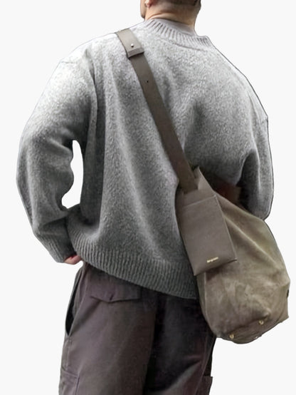 Herrstickad streettröja med bokstavsdetalj och avslappnad passform – Perfekt för höst och vinter