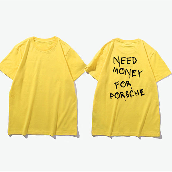 Herr T-shirt med tryck – Rolig streetwear med texten 'Need Money For Porsche', avslappnad stil, kort ärm